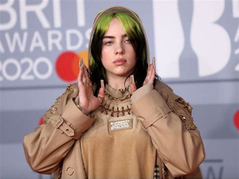 Billie Eilish Stuns in Sultry Selfies, Flaunting Cleavage in Chic ...